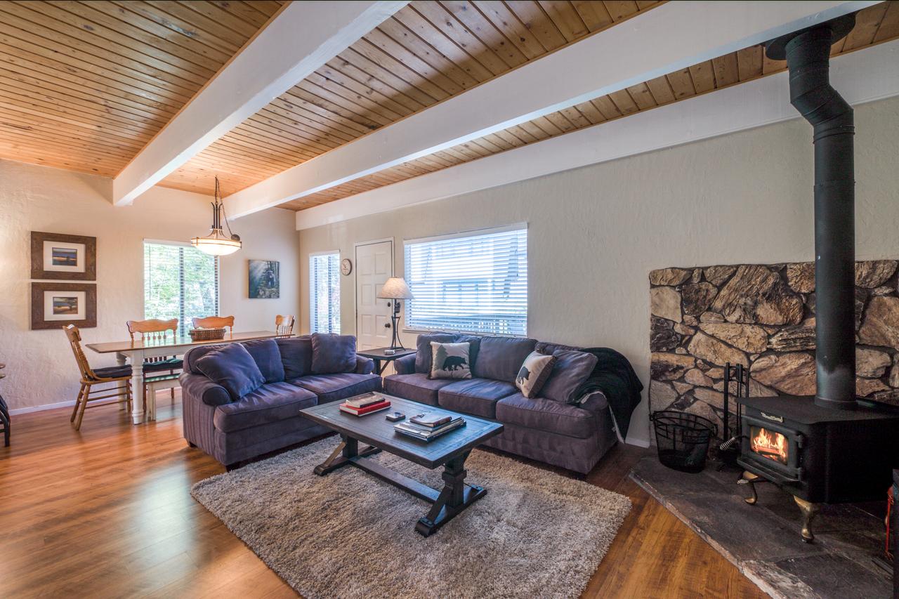 Fairway Park Cabin - thumb 6