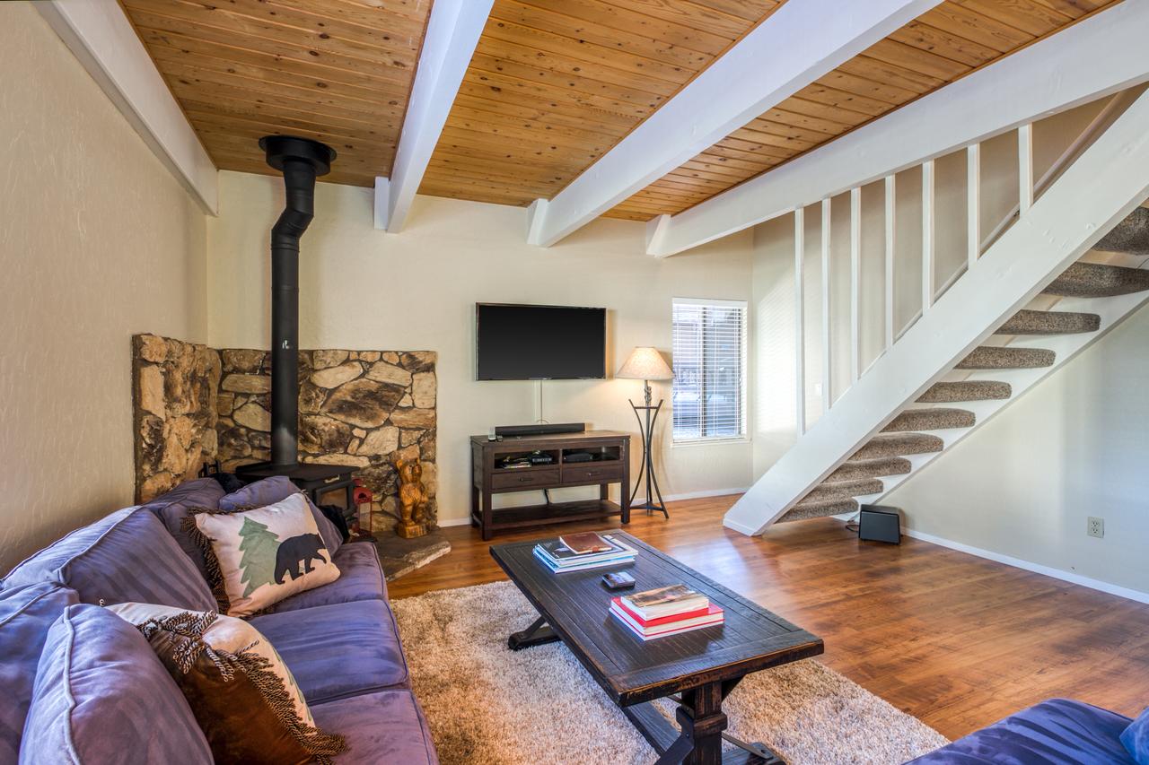 Fairway Park Cabin - thumb 4