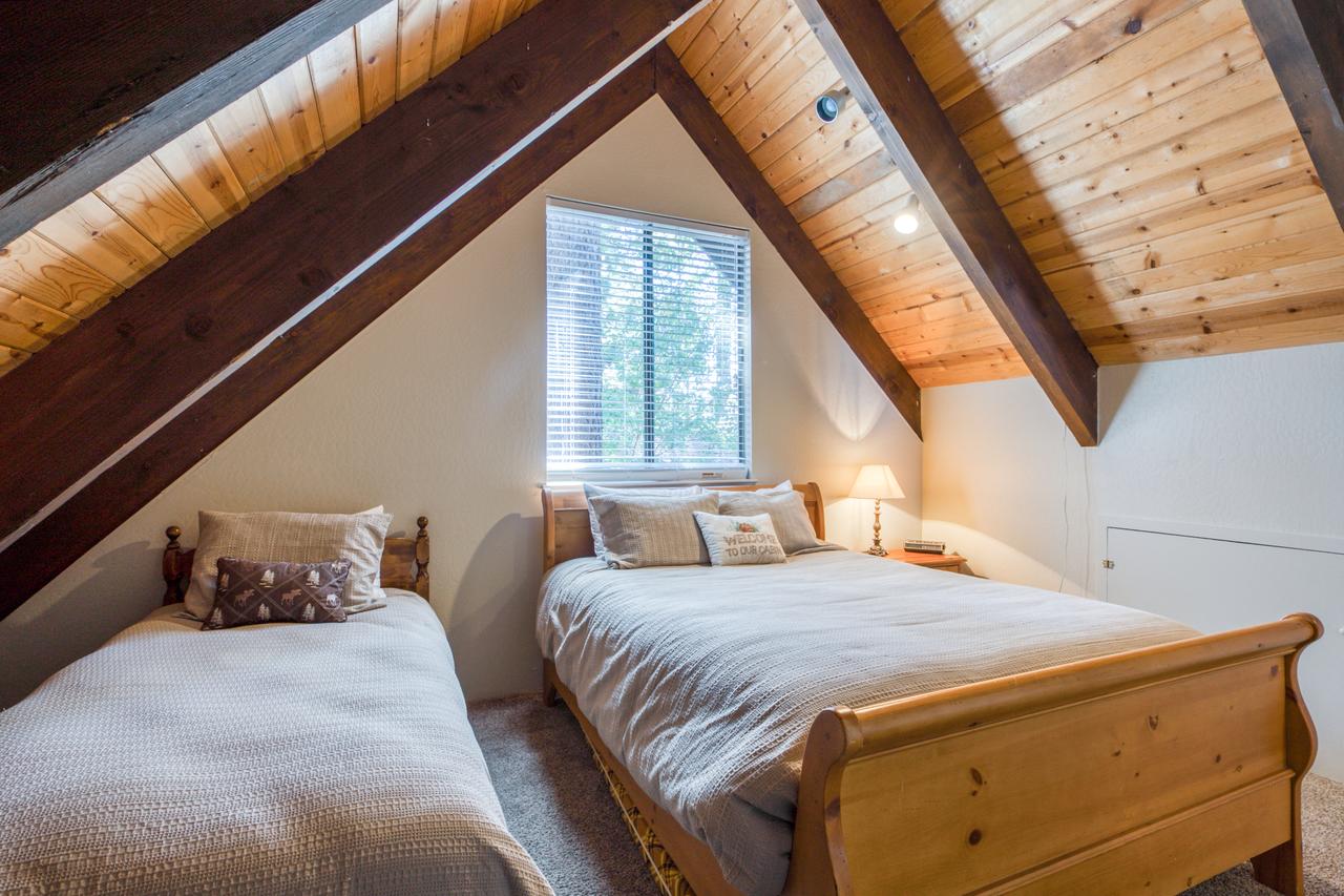 Fairway Park Cabin - thumb 22