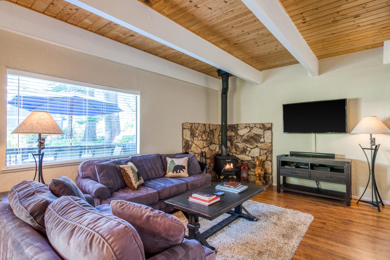 Fairway Park Cabin - thumb 5