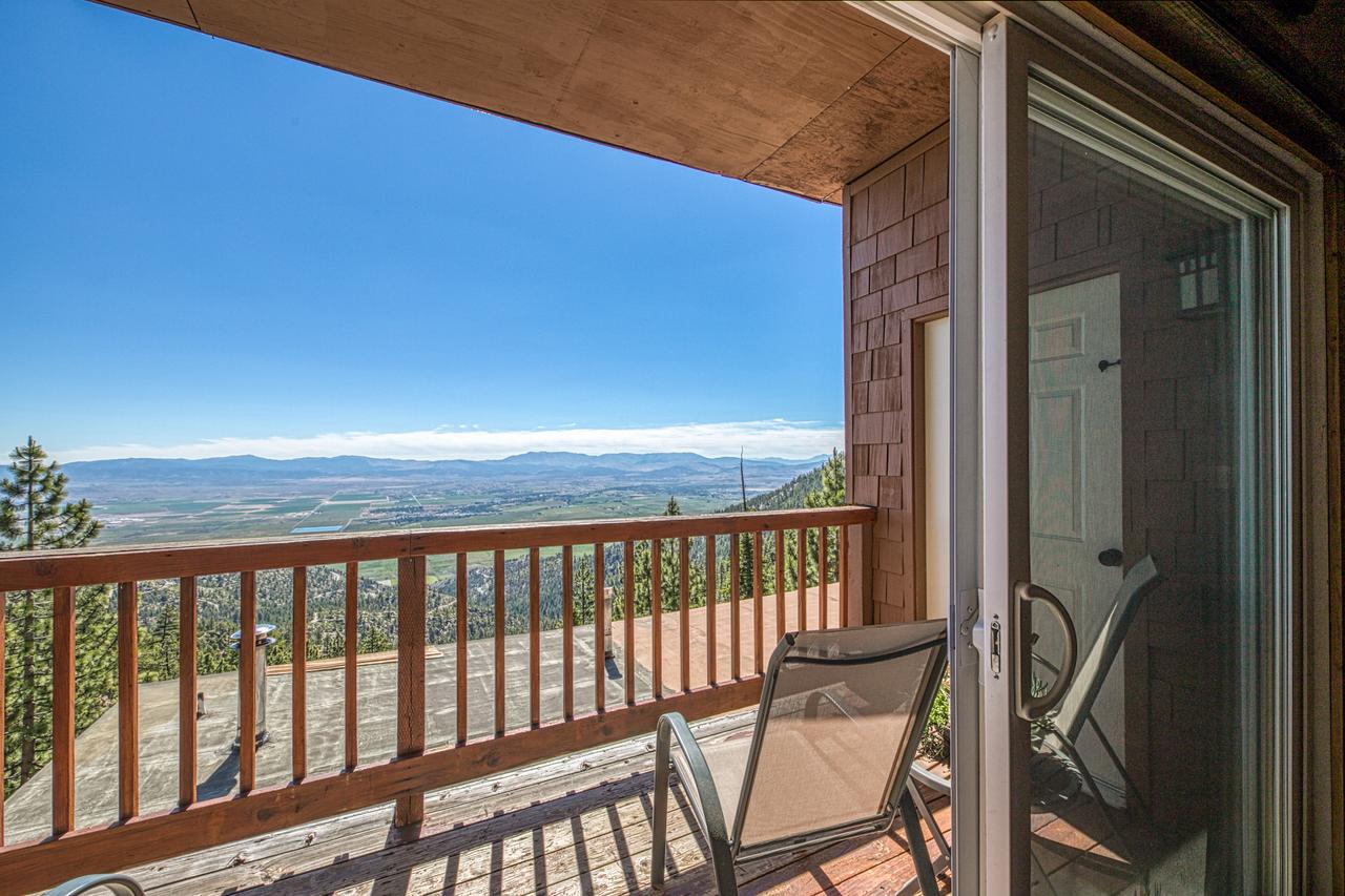 East Peak Escape - thumb 2