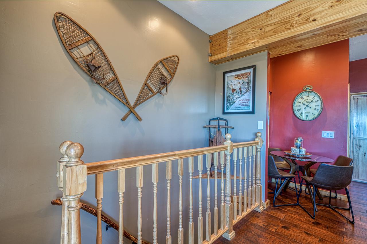 East Peak Escape - thumb 8