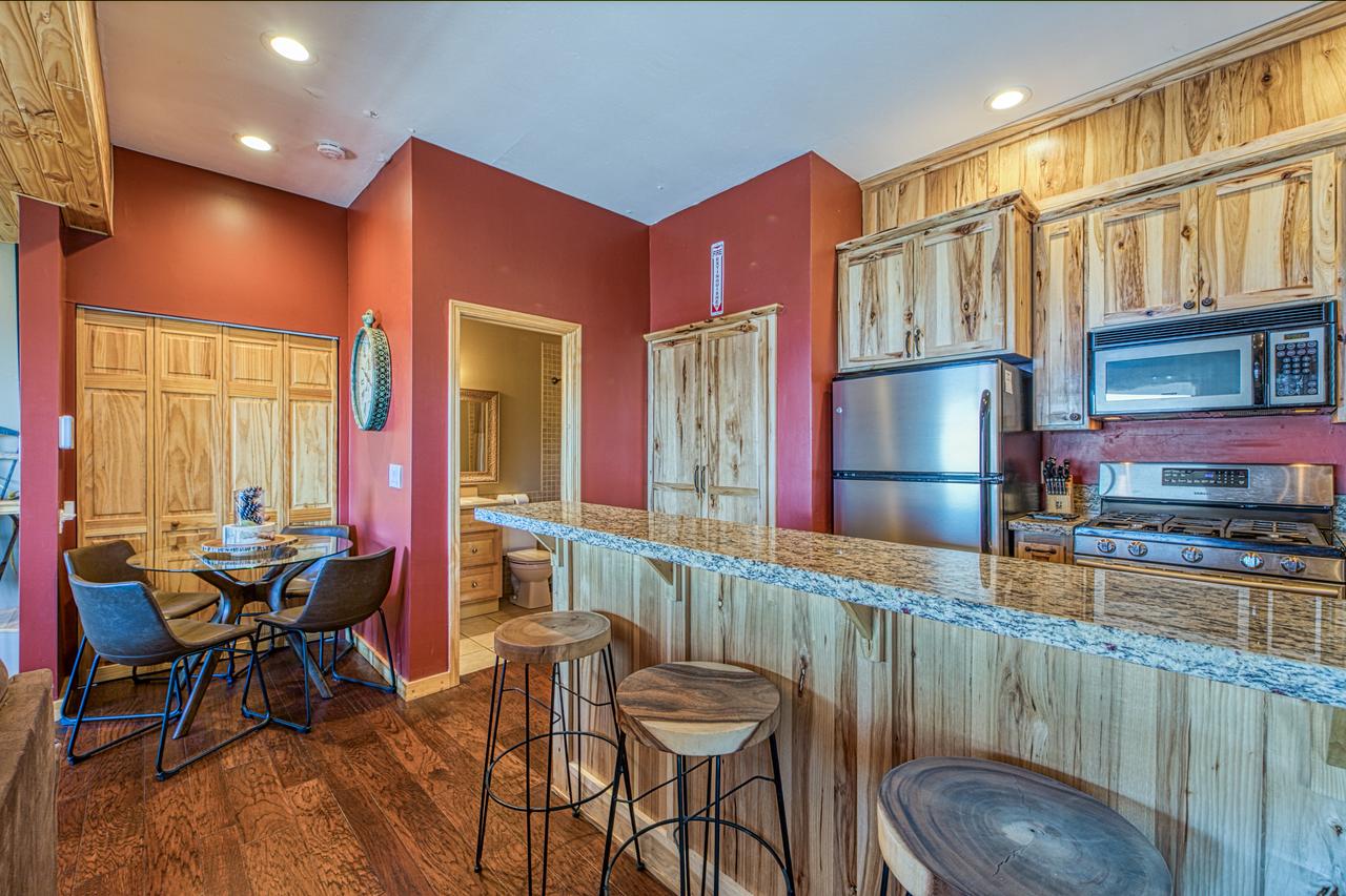 East Peak Escape - thumb 7