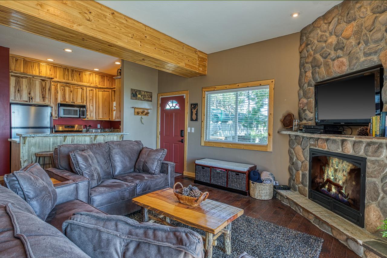 East Peak Escape - thumb 4