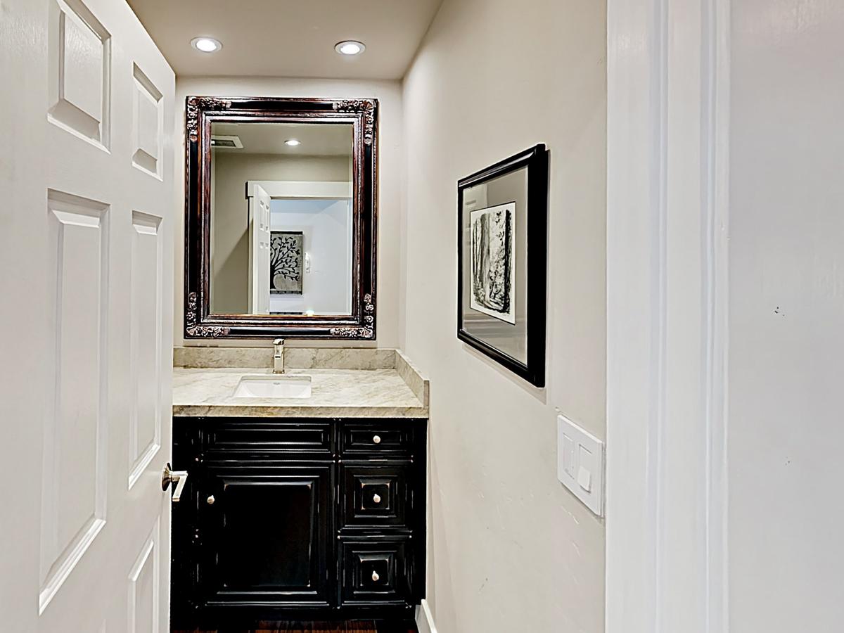 Incline Village Gem: Walk To Beach, Near Slopes! Condo - thumb 10