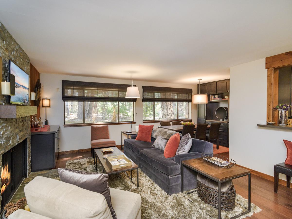 1000 Lakeshore Blvd Condo Unit 4 - thumb 10