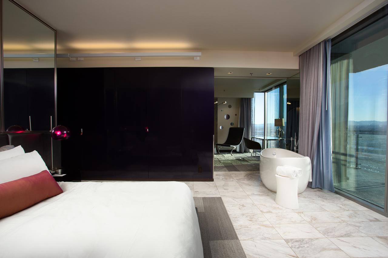 35th Floor Stunning Palms Place Suite W/Balcony - thumb 13