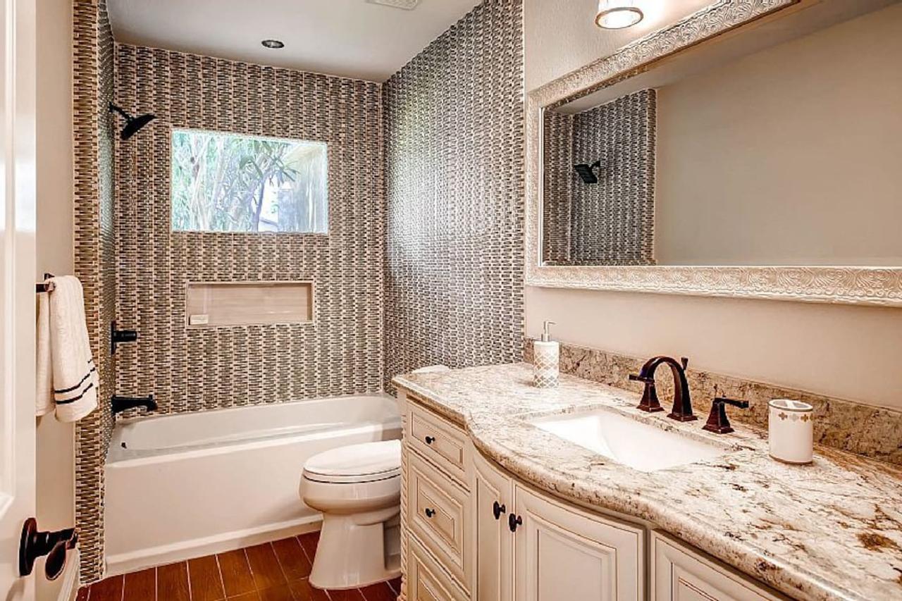 4000+ Sq Ft, Entire House, Close To The Strip! - thumb 11