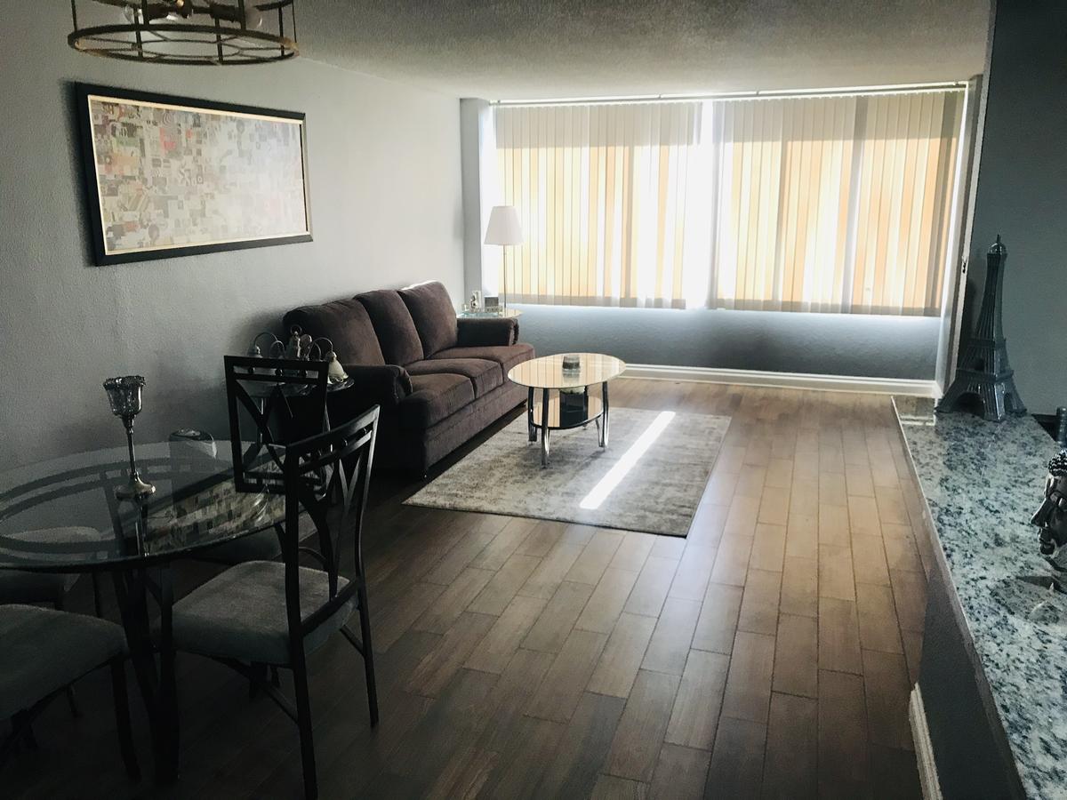 Amazing Master Suite In Shared 2/B Condo Behind Convention Center - thumb 18