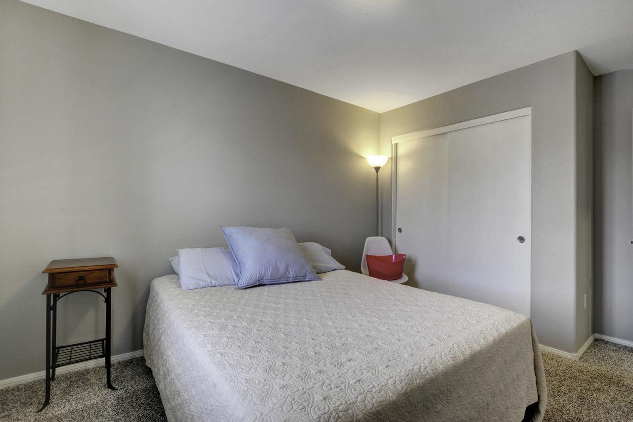 YVR Open Door - thumb 2