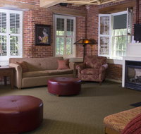 Common Man Inn  Restaurant Claremont - Tourism Bookings