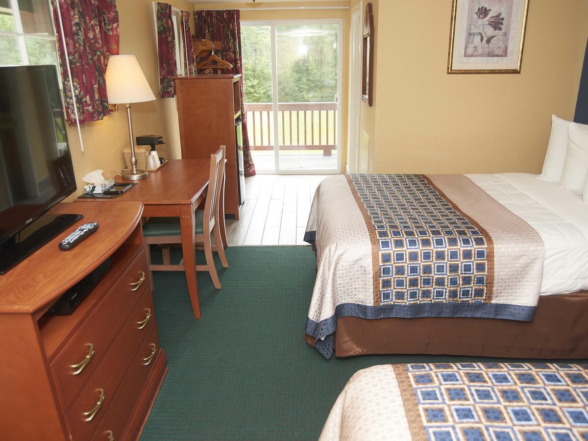 Swiss Chalets Village Inn - thumb 30