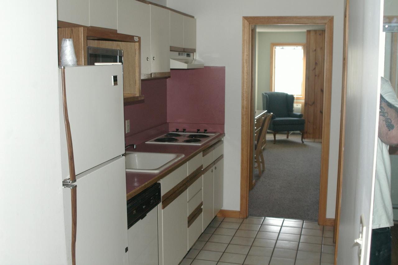 Inn Of Lincoln - thumb 37