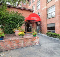 Econo Lodge Manchester - Tourism Bookings