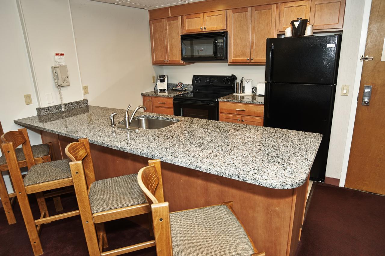 Fireside Inn & Suites Gilford - thumb 25