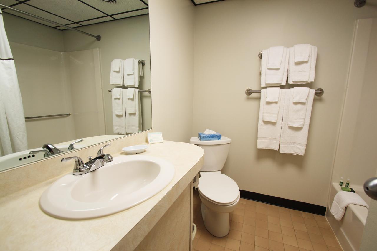 Fireside Inn & Suites Gilford - thumb 16