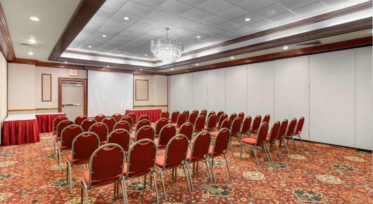 Best Western Plus Portsmouth Hotel & Suites - thumb 20