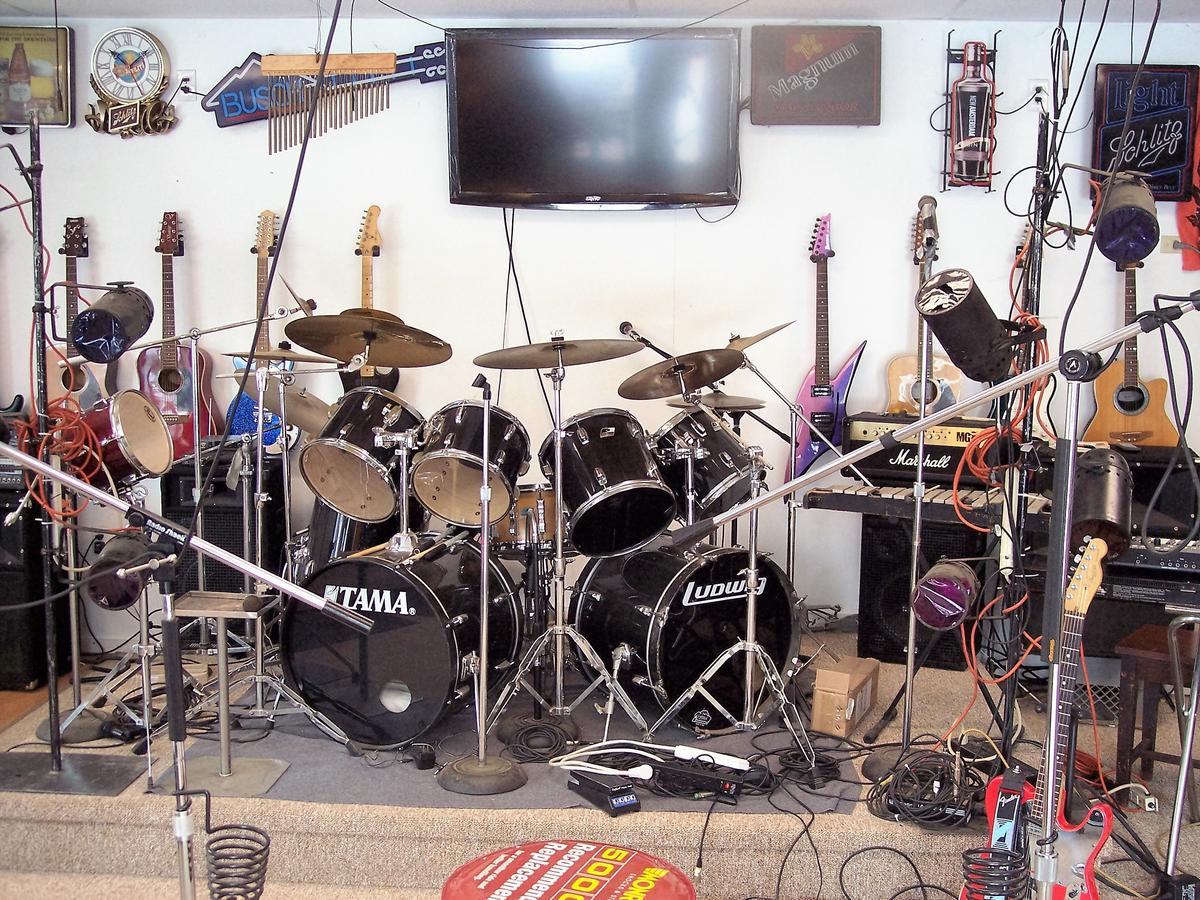 Hummingbird Hill - thumb 32