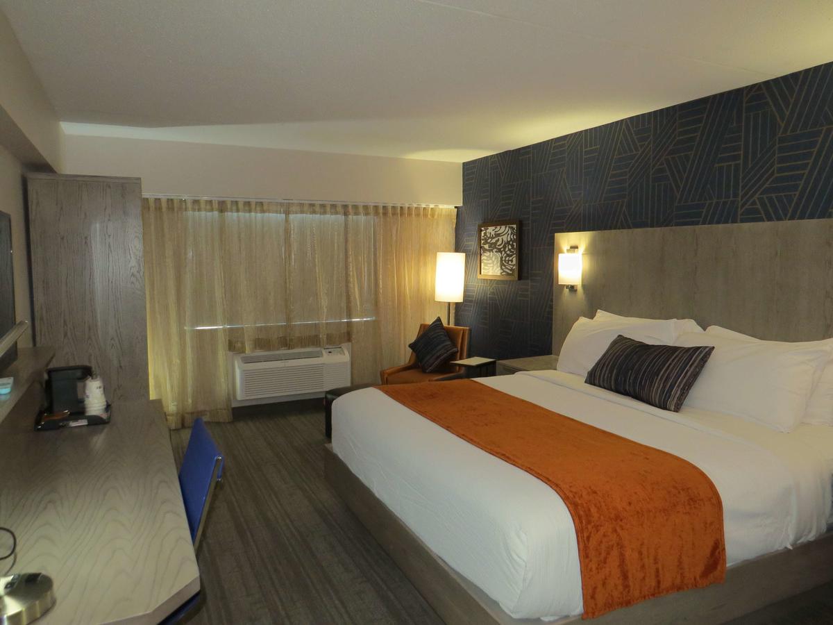 Best Western Plus Landmark Inn - thumb 30