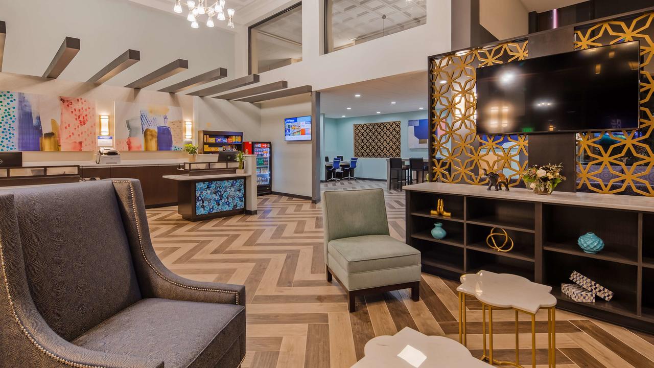 Best Western Plus Landmark Inn - thumb 36