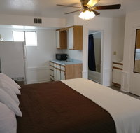 Nautical Motel Suites  Beach Houses - Tourism Bookings