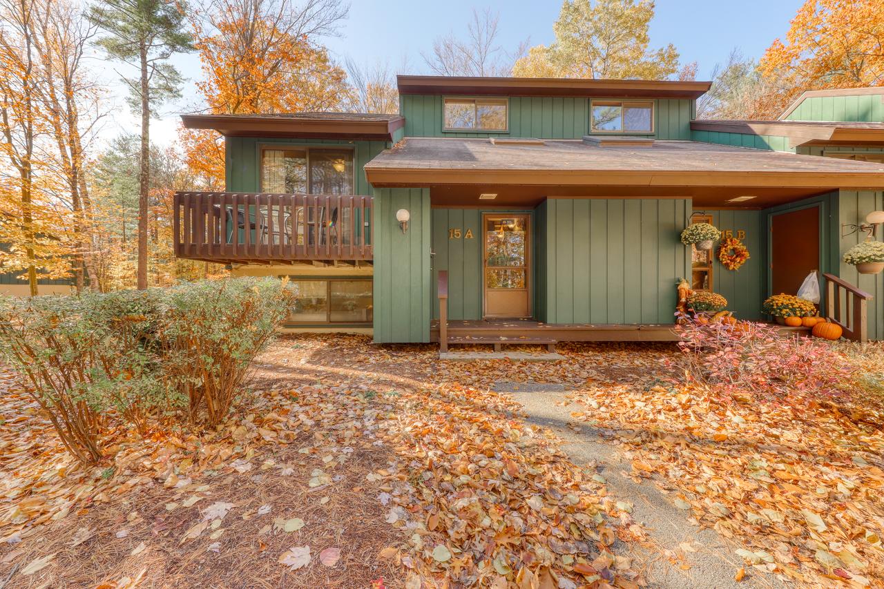 Stonehurst Gorgeous End Unit - thumb 1