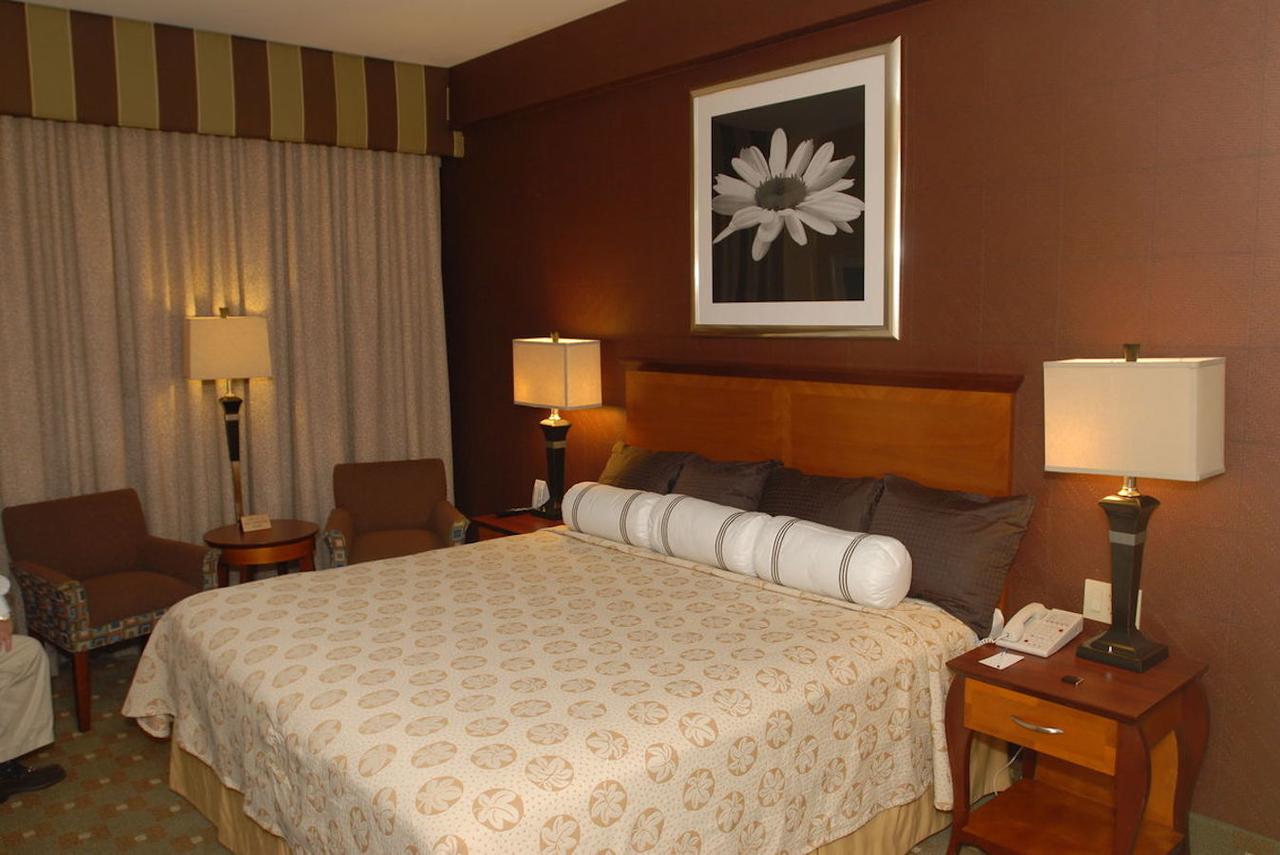 Best Western Plus Robert Treat - thumb 12