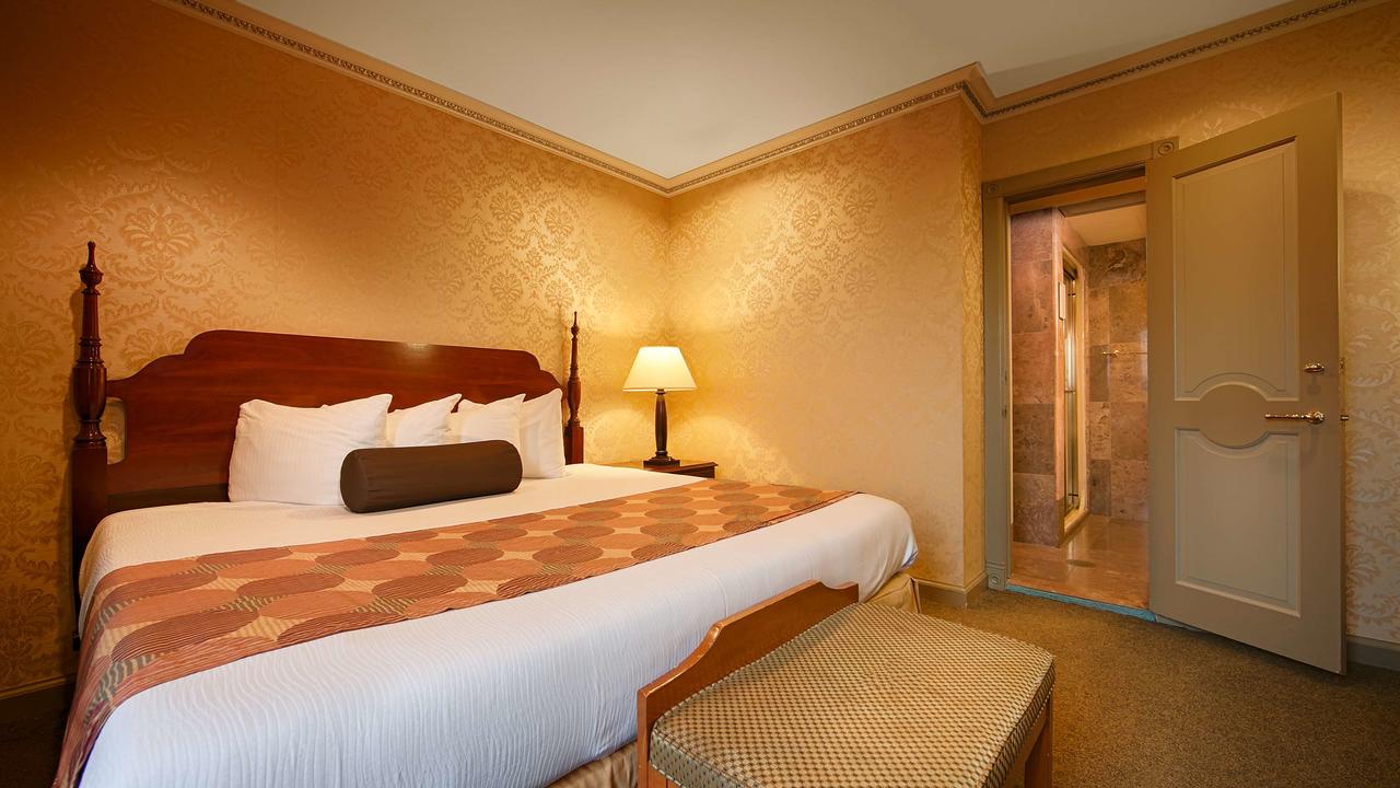 Best Western Plus Robert Treat - thumb 16