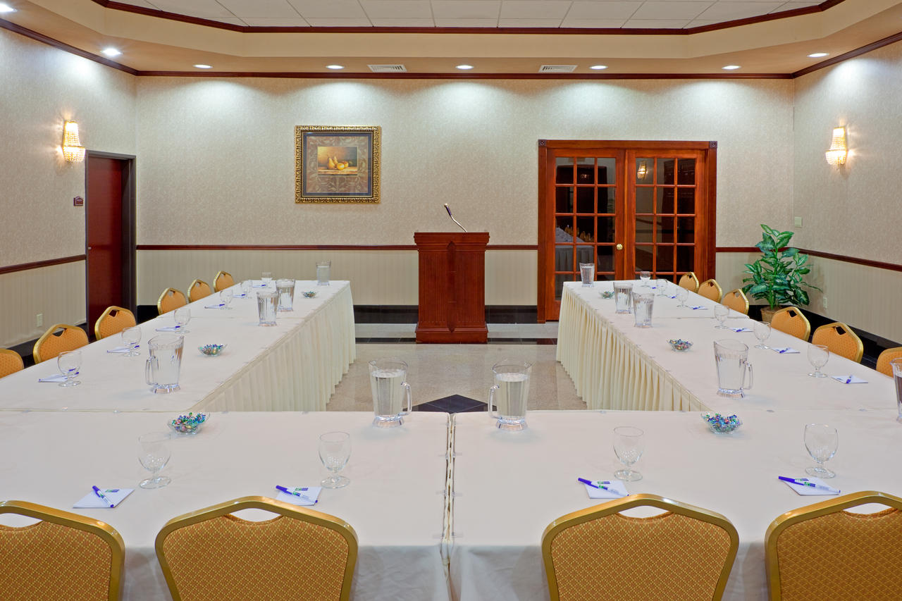 Holiday Inn Express Hotel & Suites Newton Sparta - thumb 19