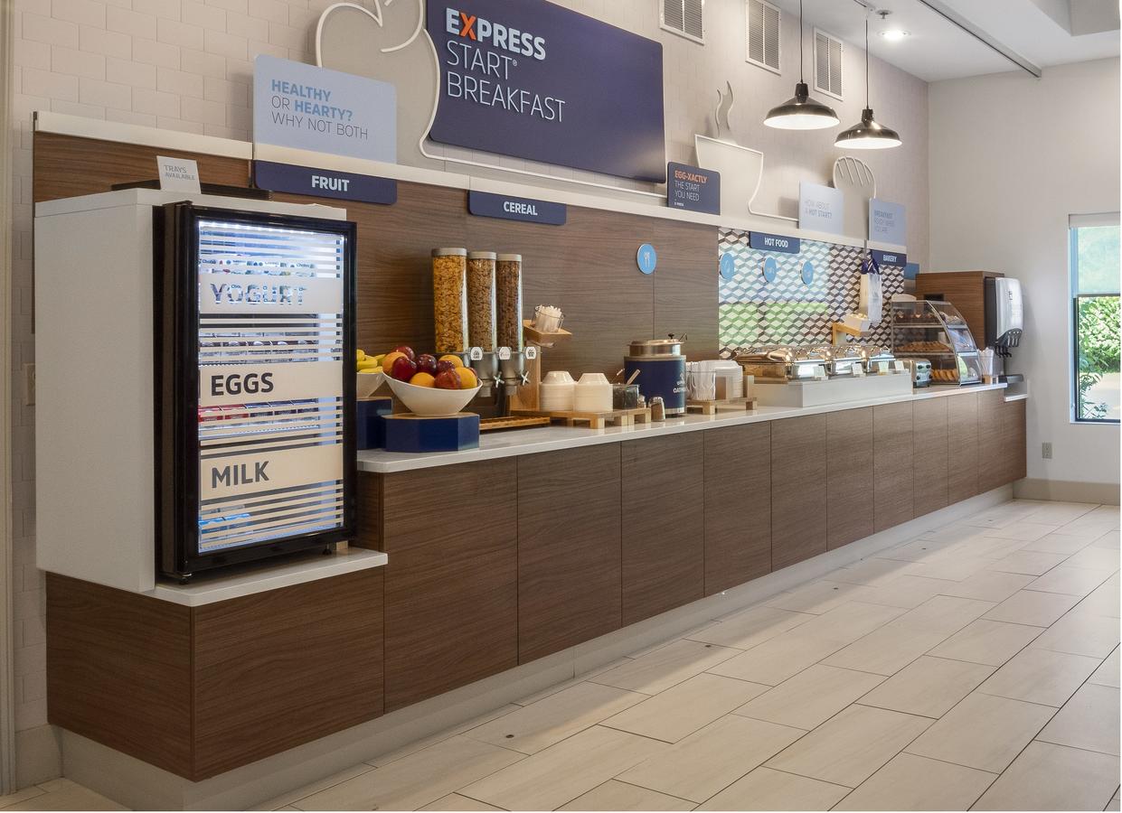 Holiday Inn Express Hotel & Suites Newton Sparta - thumb 4