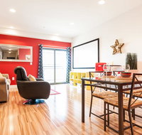 Luxury 3-Bedroom Apartment - 10 Minutes to Times Square - Tourism Bookings