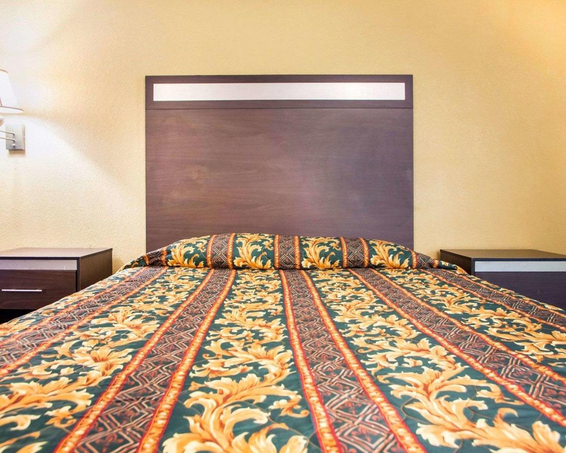 Rodeway Inn Mount Laurel Hwy 73 - thumb 22