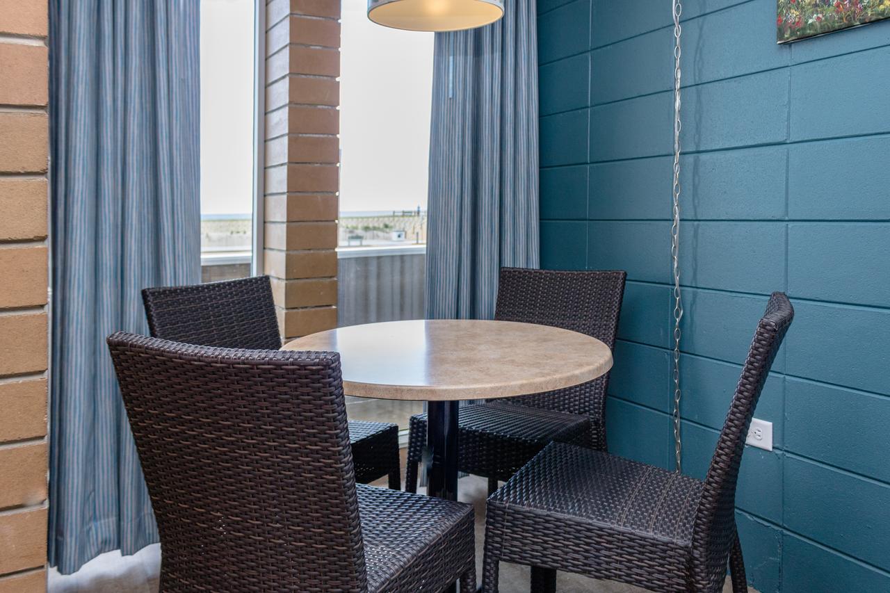 Charlroy Motel - thumb 34