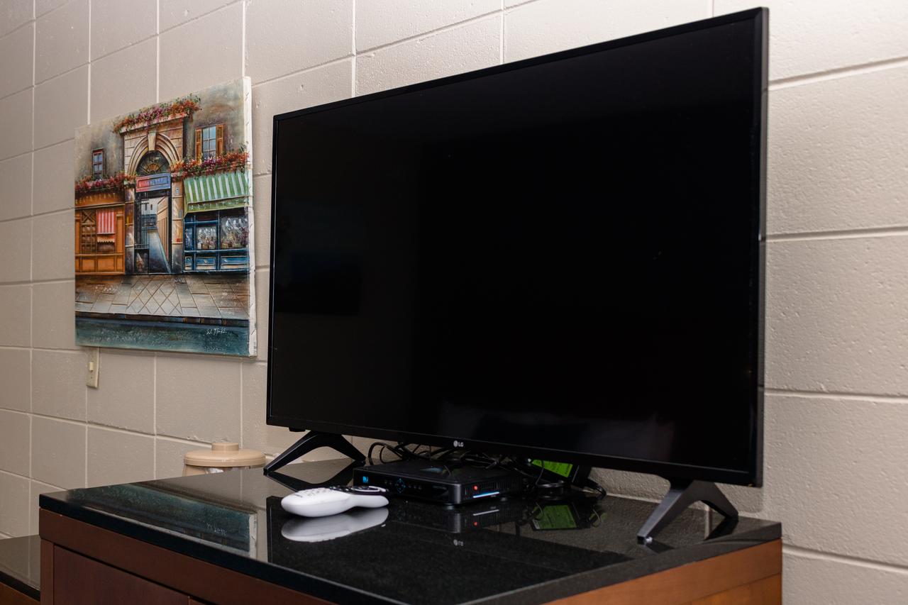 Charlroy Motel - thumb 33