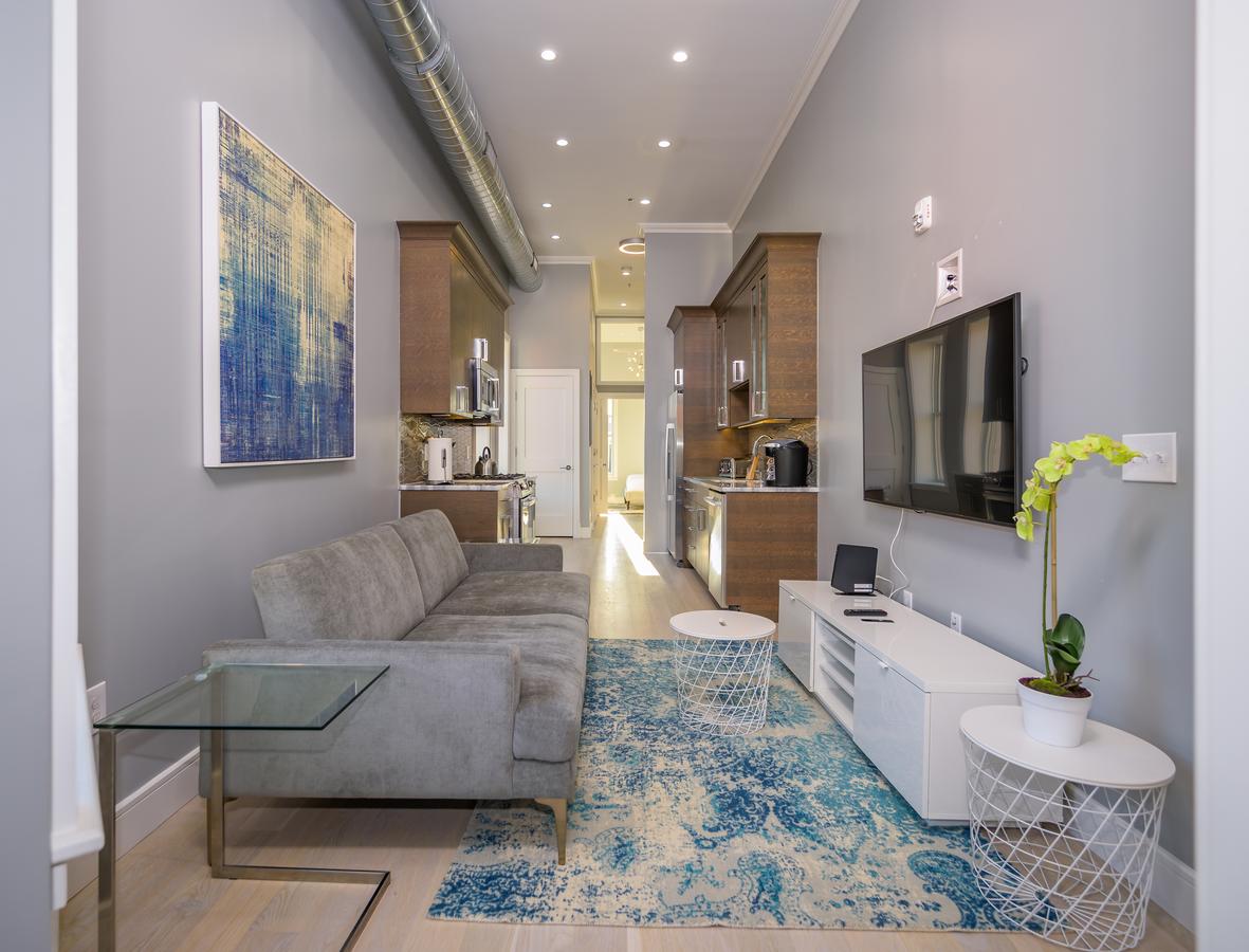 Deedee's Downtown Hoboken - thumb 15