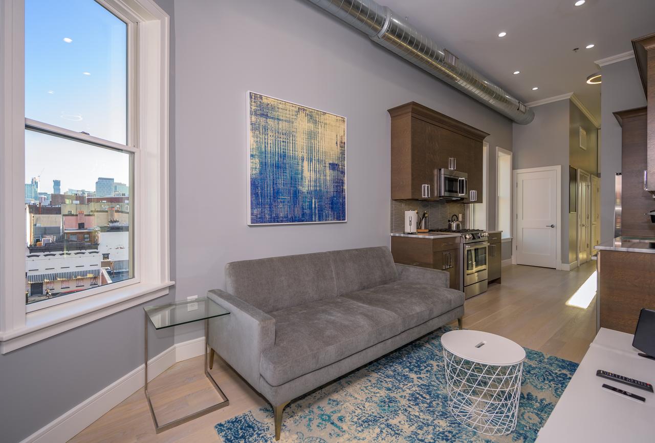 Deedee's Downtown Hoboken - thumb 7