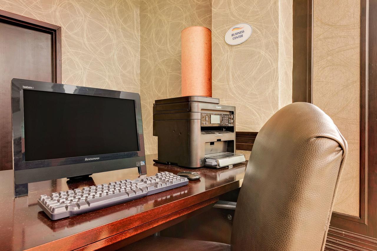 Madison Hotel Boardwalk - thumb 19