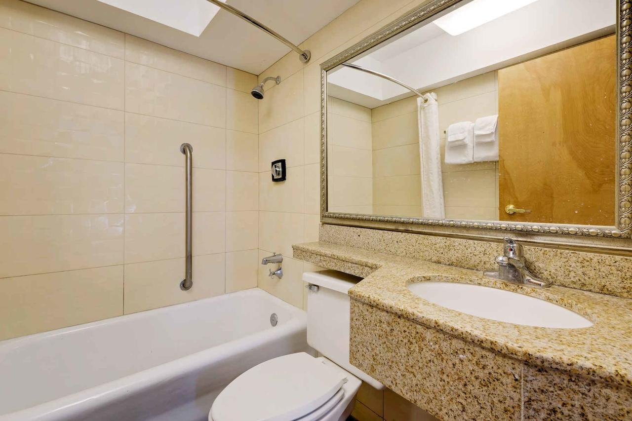 Madison Hotel Boardwalk - thumb 20