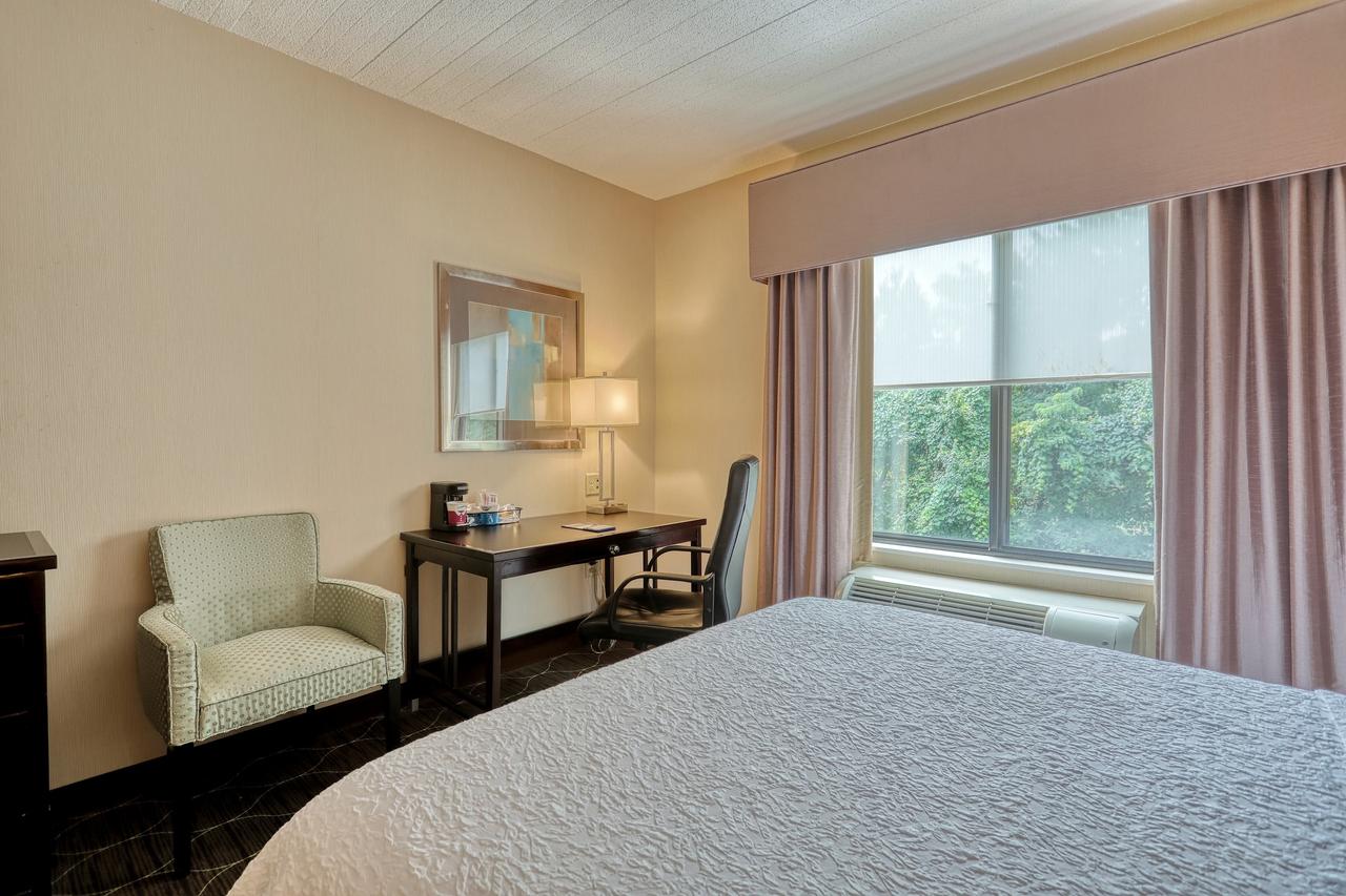 Hampton Inn And Suites Parsippany/North - thumb 16