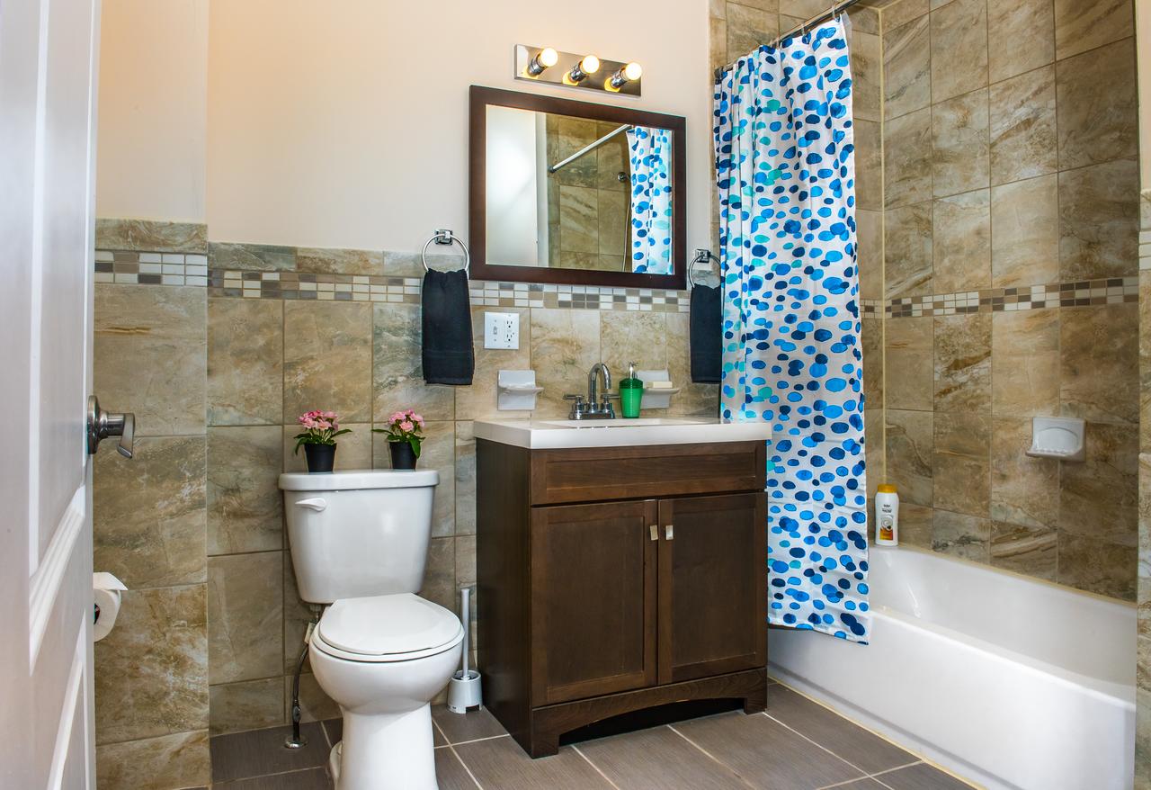 Fashionable&Spacious, 8-10 Ppl :-0 W/Garage - thumb 11