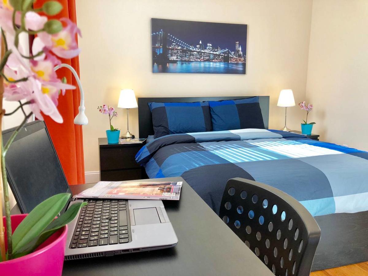 Fashionable&Spacious, 8-10 Ppl :-0 W/Garage - thumb 5