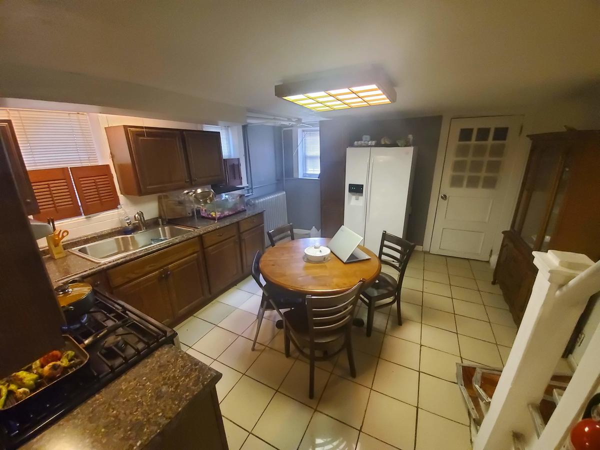 The Kennedy House - thumb 7