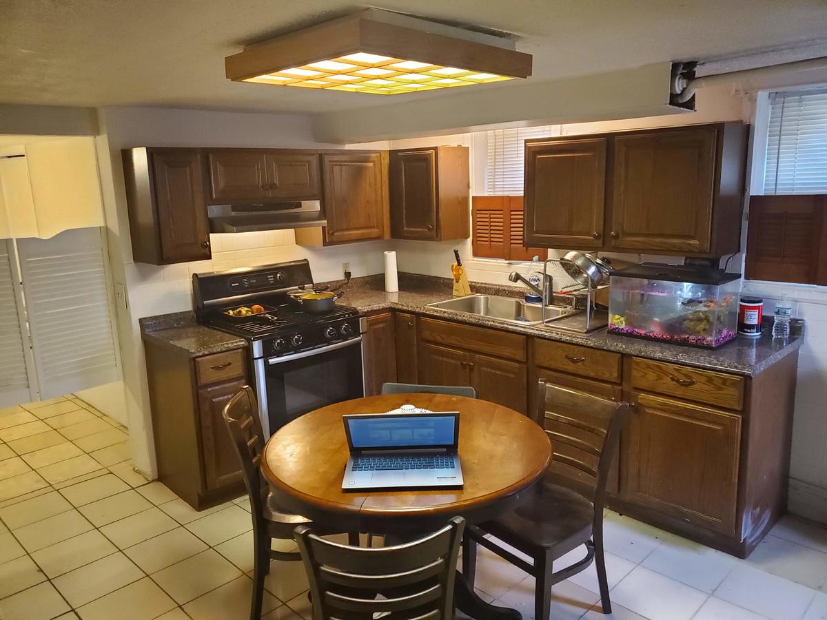 The Kennedy House - thumb 8