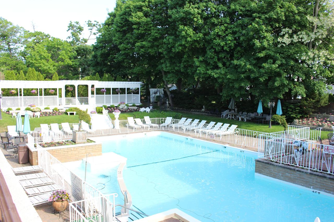 Doolan's Shore Club - thumb 0