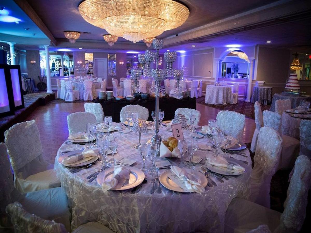 Doolan's Shore Club - thumb 11