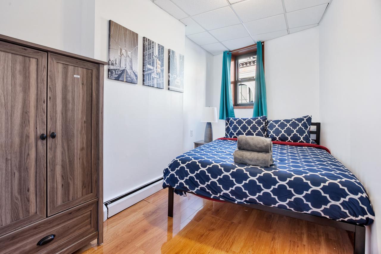 15 Minutes To NYC! Lovely 2 Bedroom - thumb 1