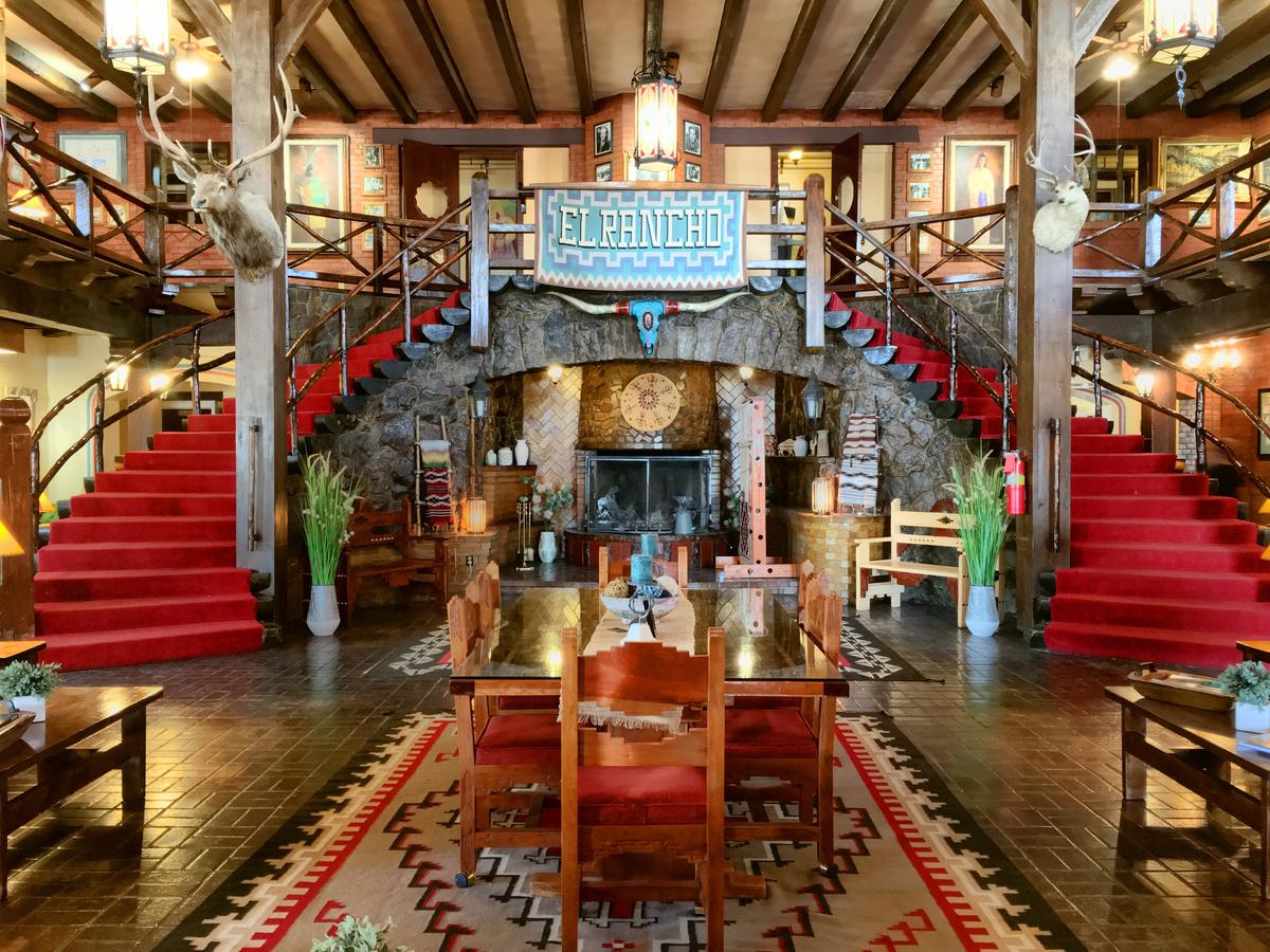 El Rancho Hotel - thumb 34