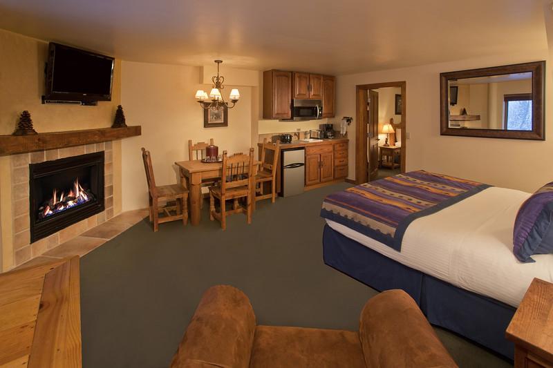 Alpine Village Suites - thumb 2
