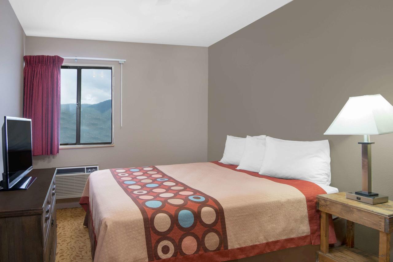 Super 8 By Wyndham Taos - thumb 21