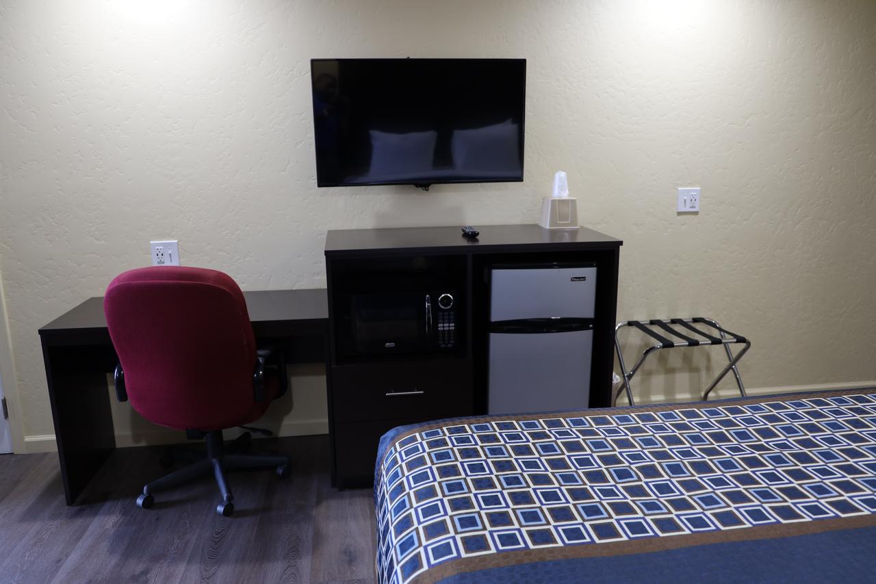 Copper Manor Motel - thumb 35